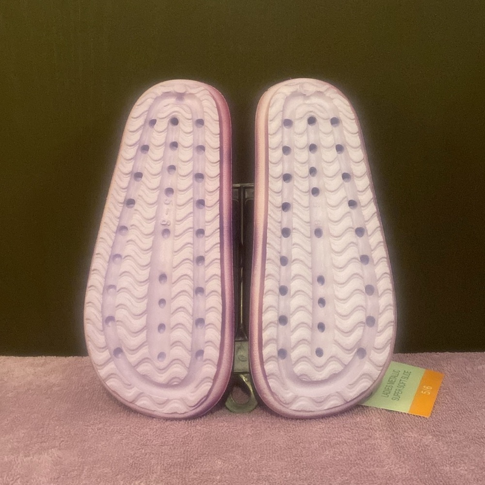 Metallic Slides - Picture 3 of 5